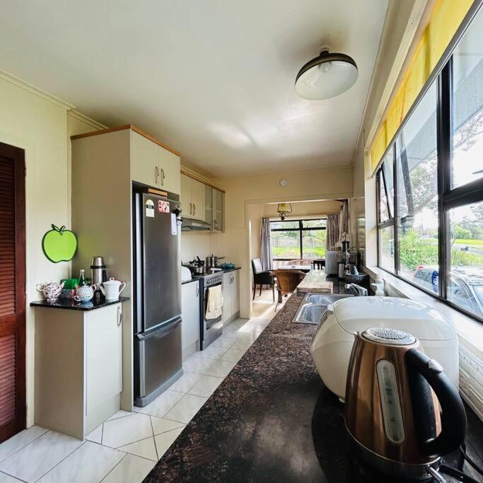 Peaceful Green Bay Charmer Auckland Bagian luar foto